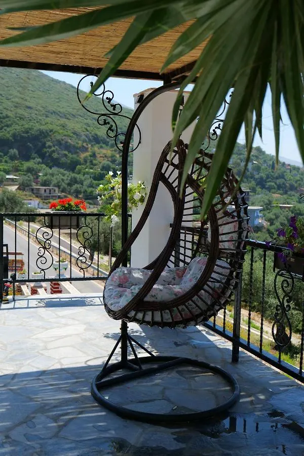 Hotel Panorama Piqeras Bed & Breakfast