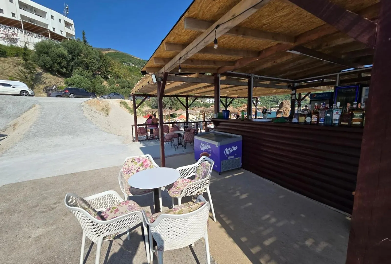 לינה וארוחת בוקר Hotel Panorama Piqeras