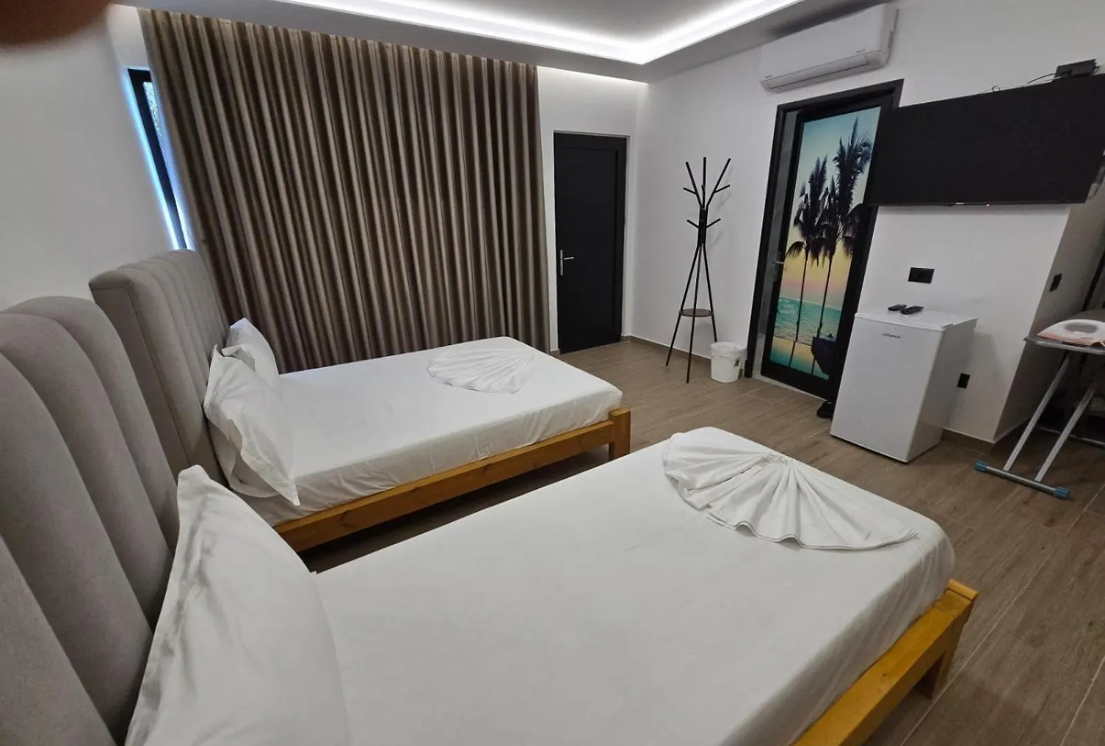 Hotel Panorama Piqeras 0*,  אלבניה